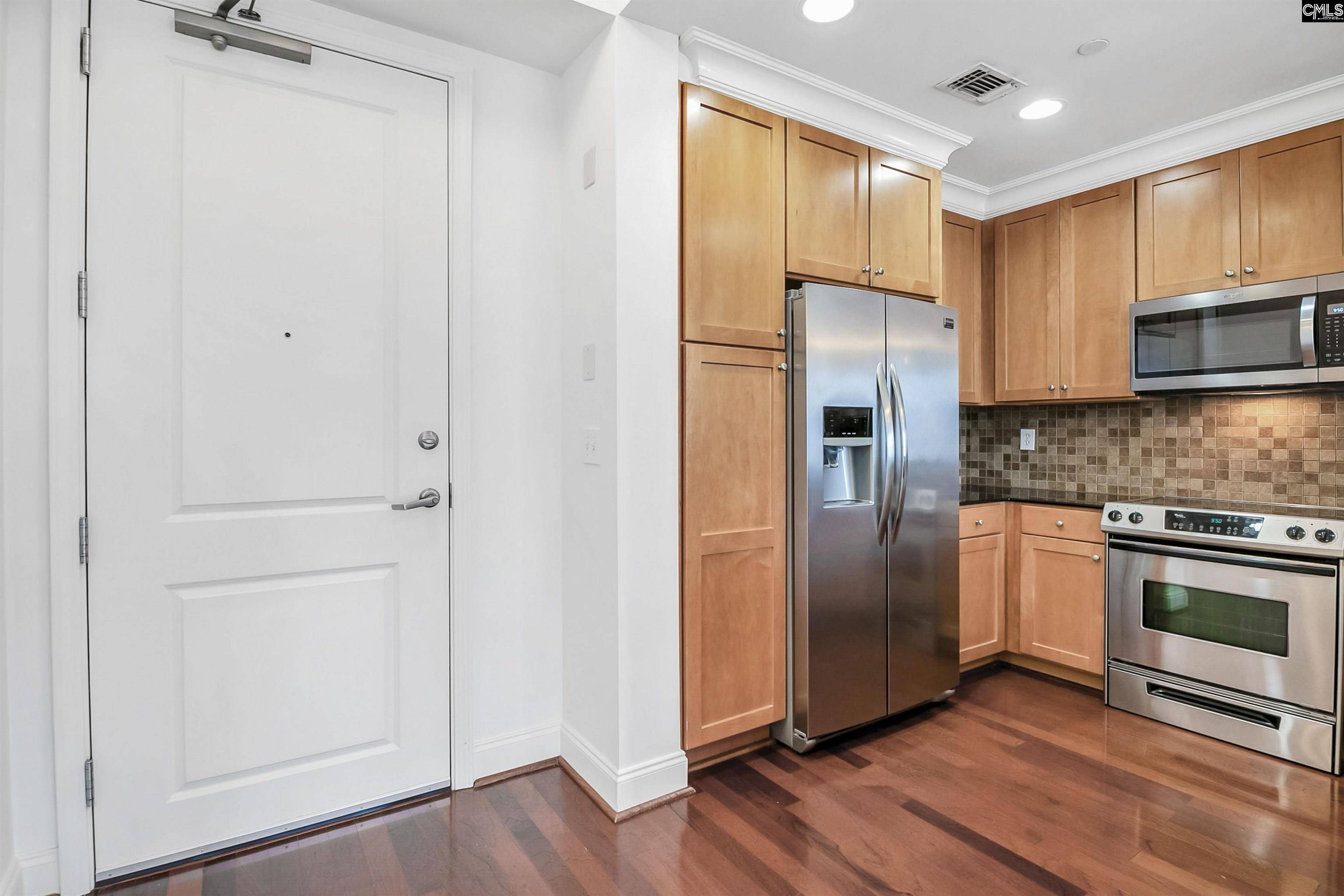 Columbia, SC 29201,601 Main Street 405 #405