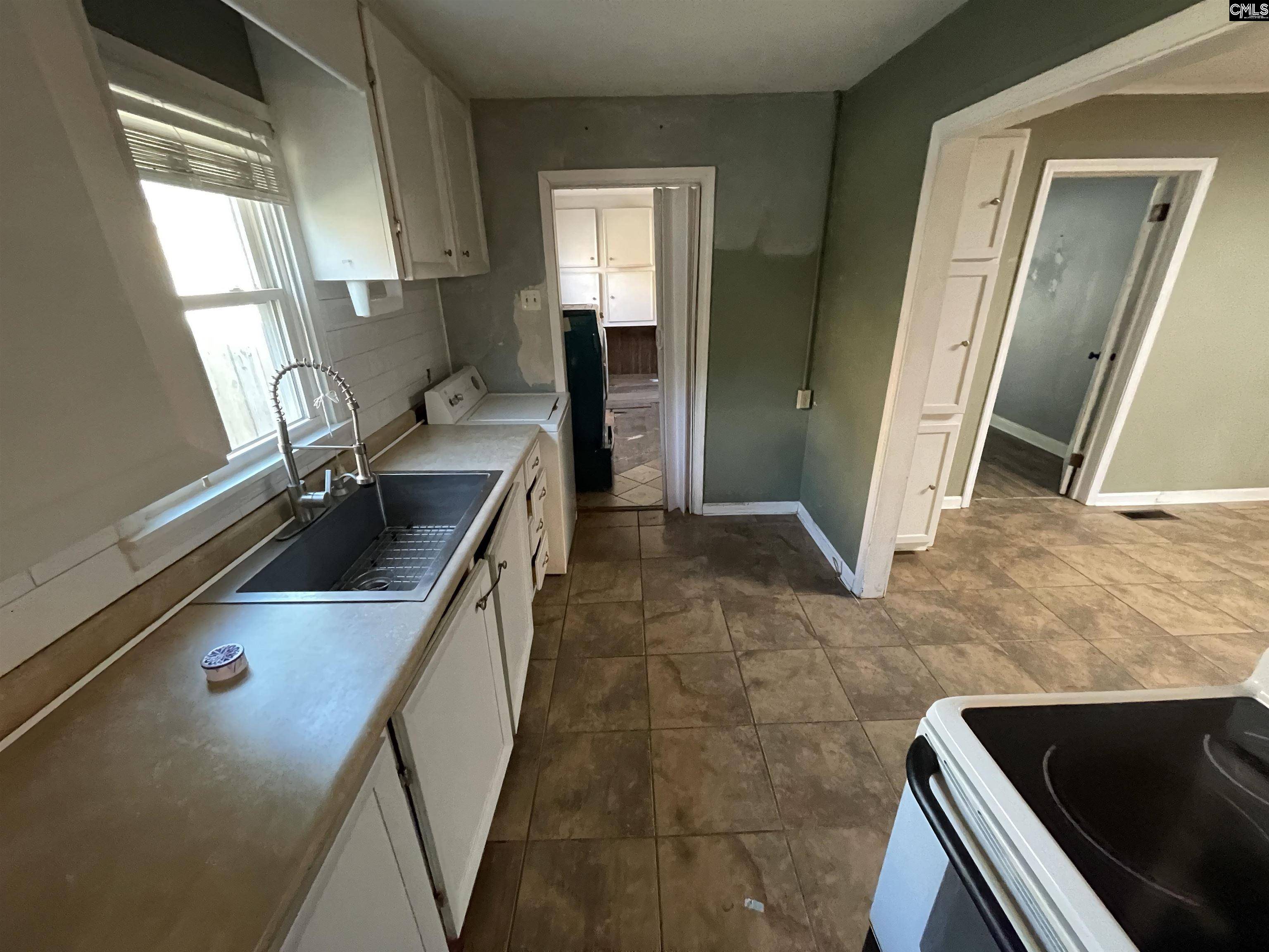 West Columbia, SC 29169,725 Brooks Avenue