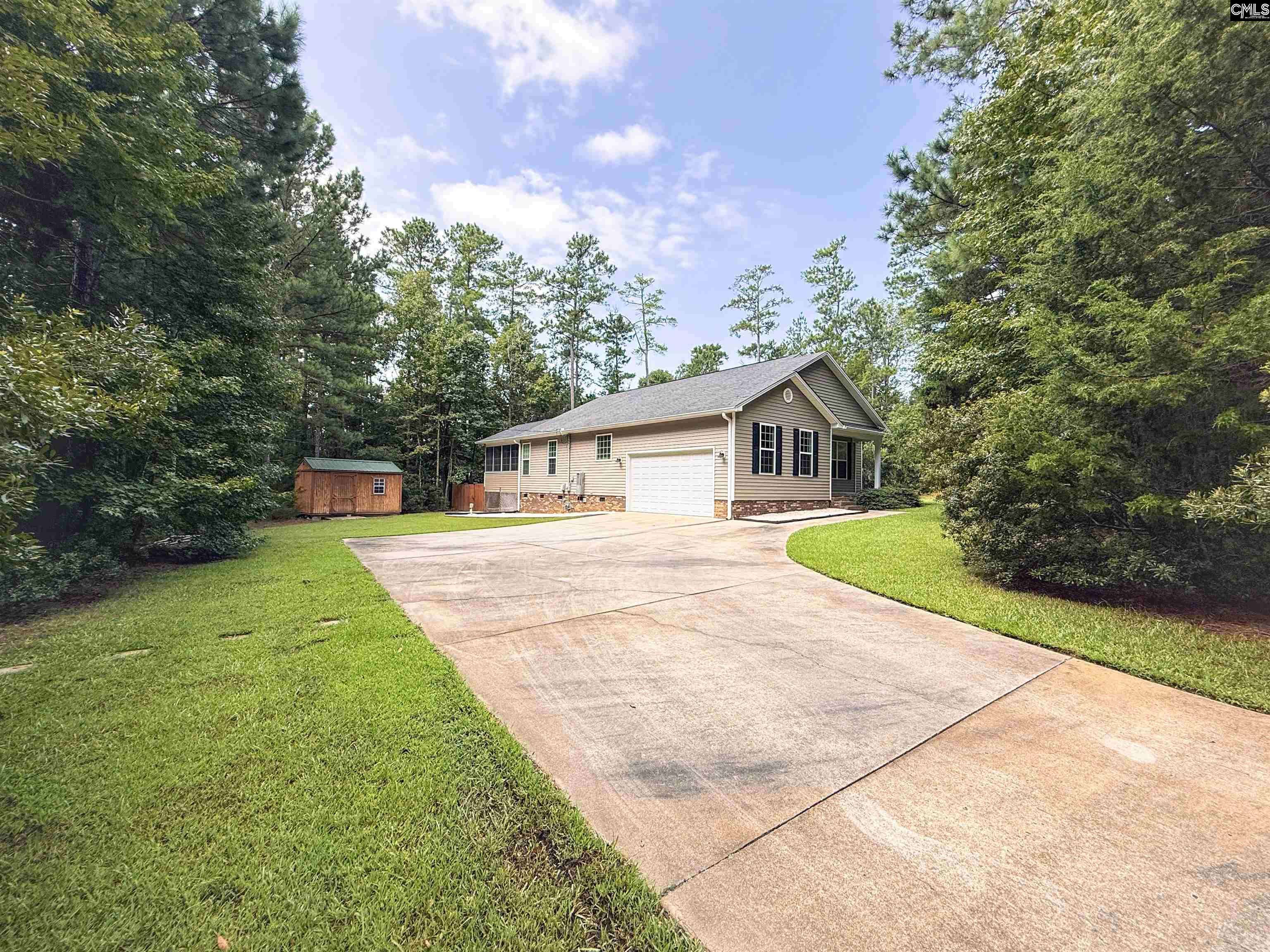 Chapin, SC 29036,147 Stuck's Point