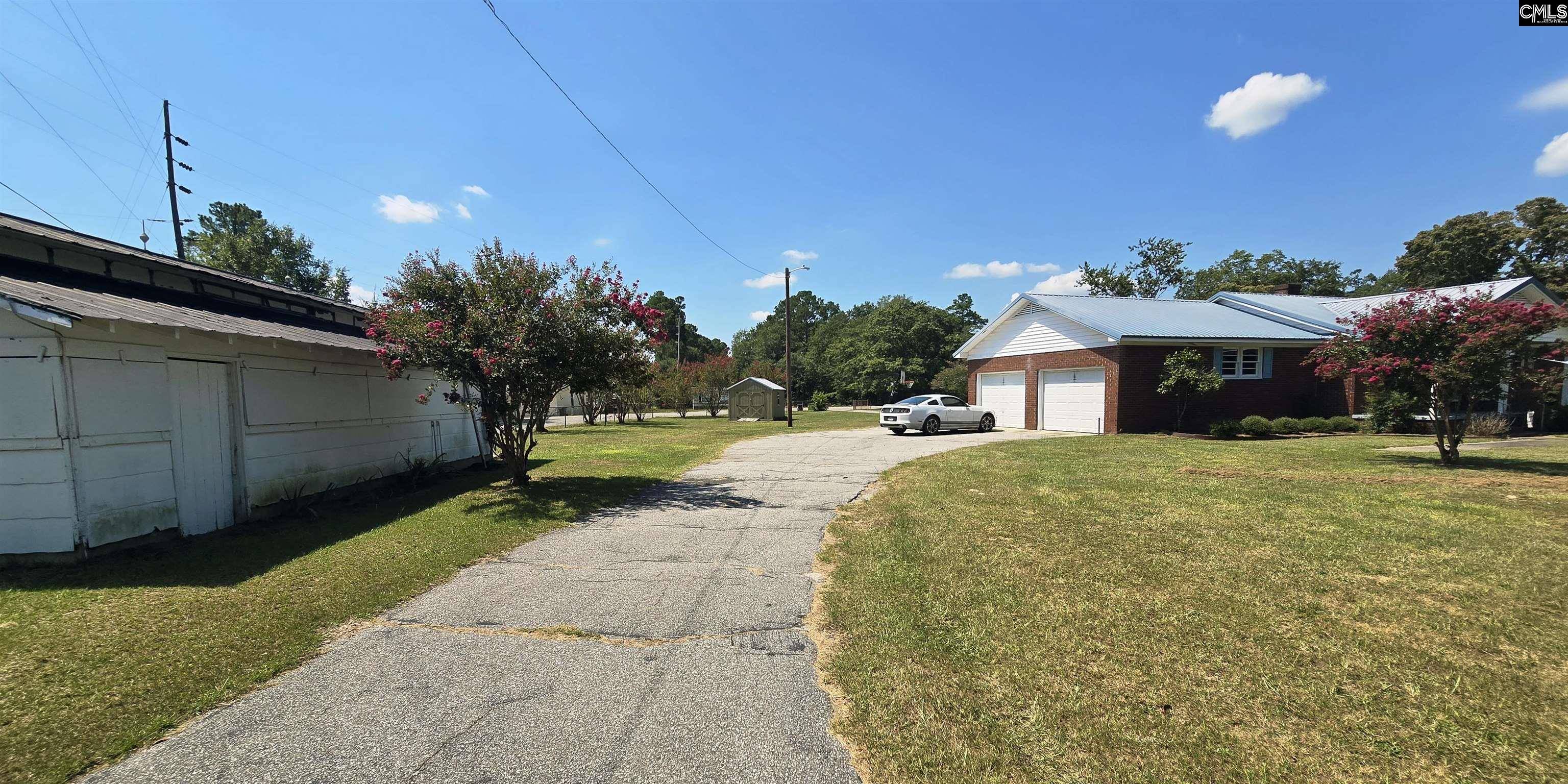 Leesville, SC 29070,155 S East Ave