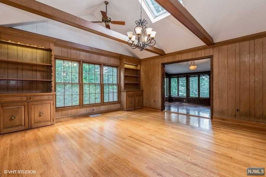Midland Park, NJ 07432,90 Vreeland AVE