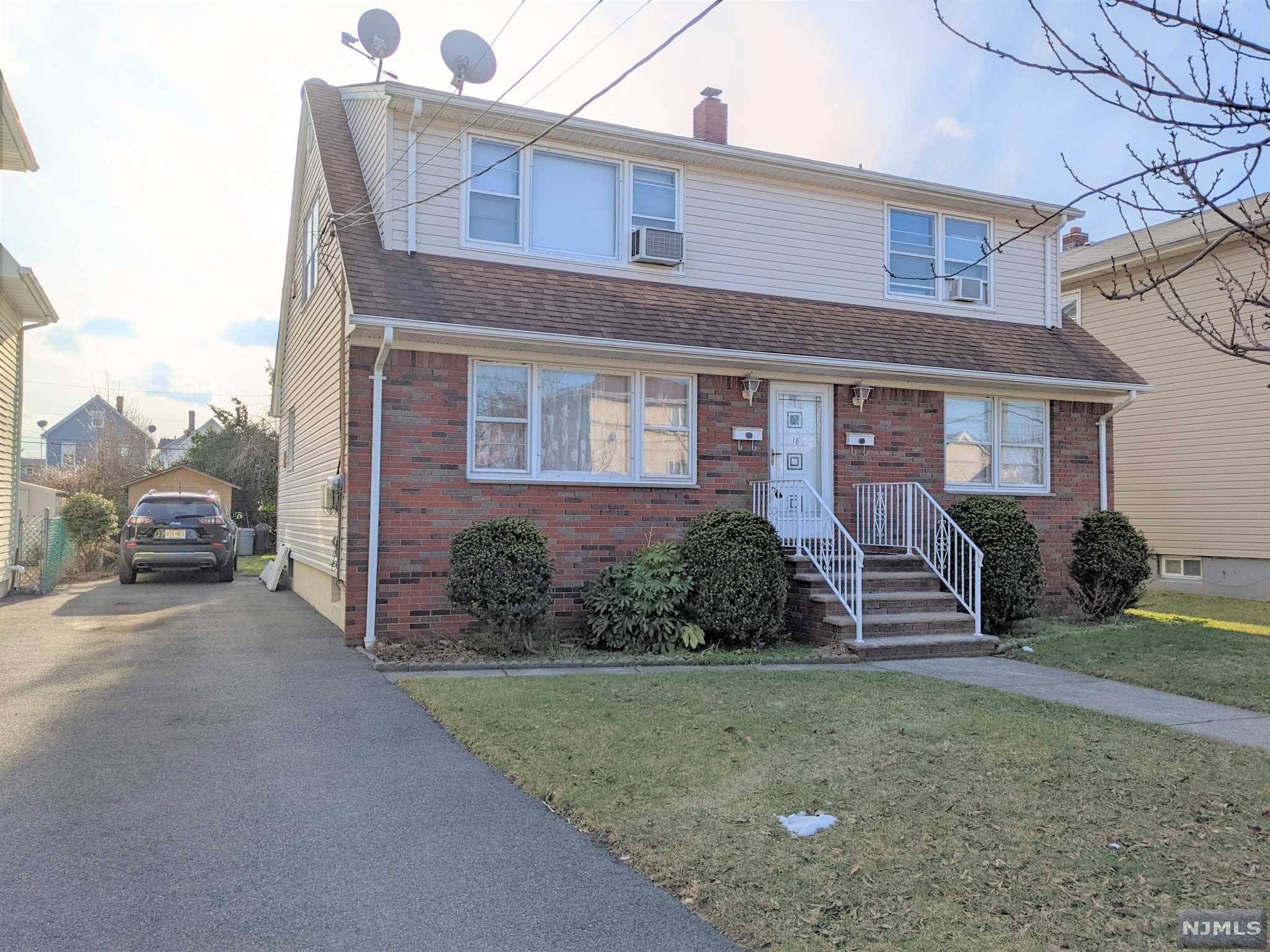 Wallington, NJ 07057,18 Strong ST