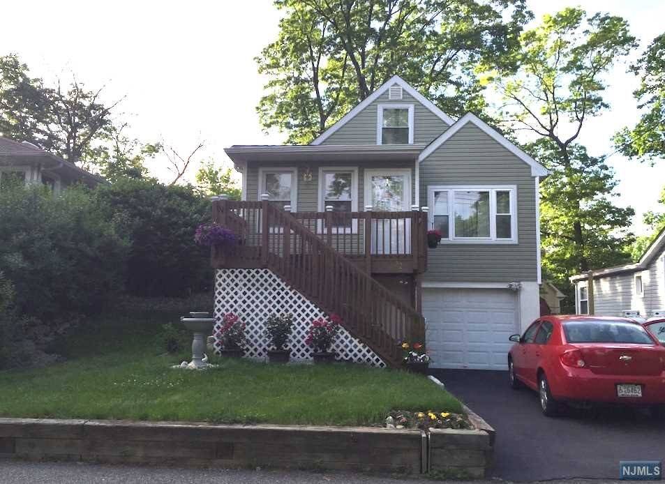 Hopatcong, NJ 07843,22 Lincoln TRL