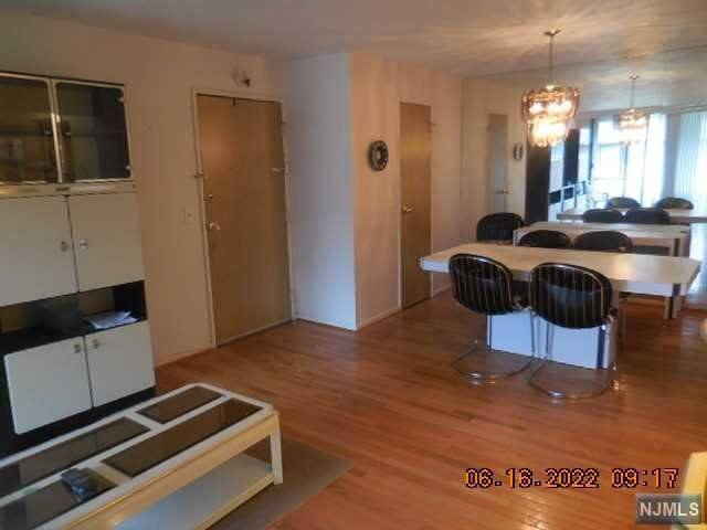 Little Ferry, NJ 07643,462 Liberty ST #303