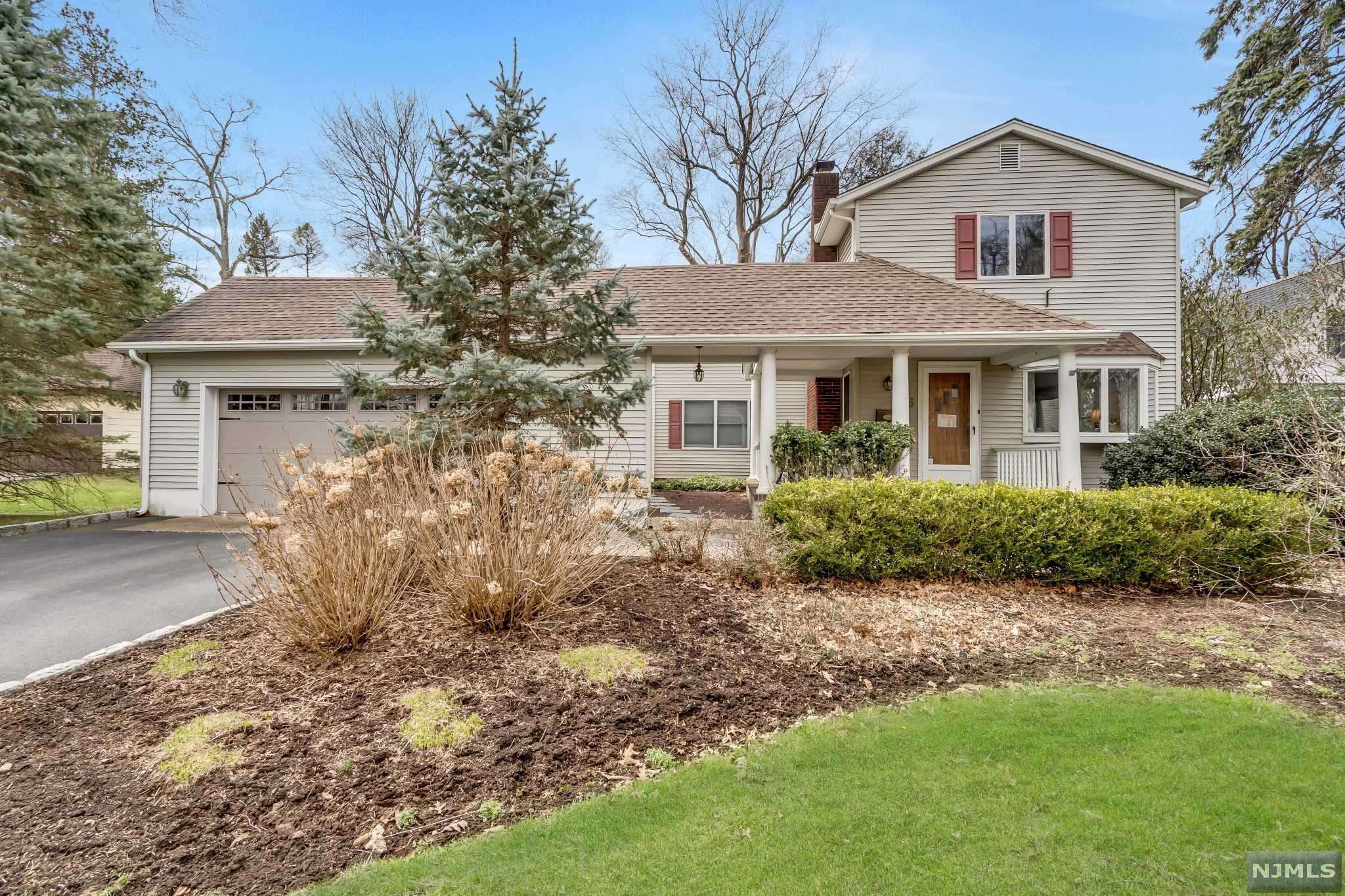 Midland Park, NJ 07432,16 Hillside AVE