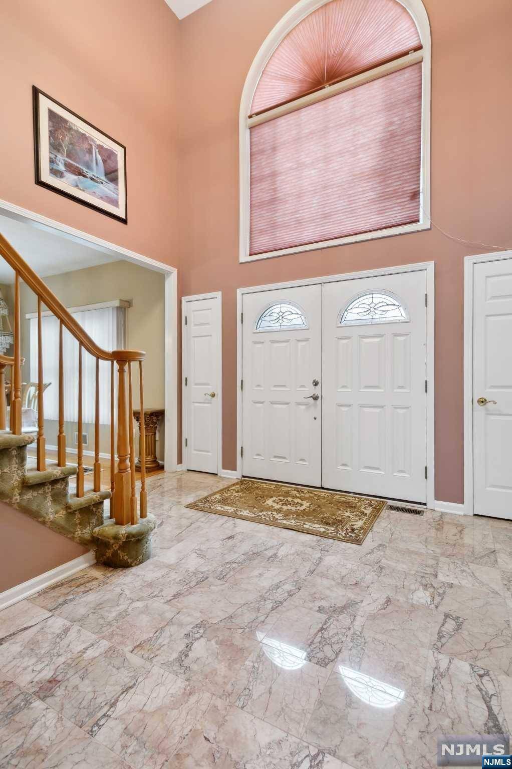 South Plainfield, NJ 07080,563 Arlington AVE
