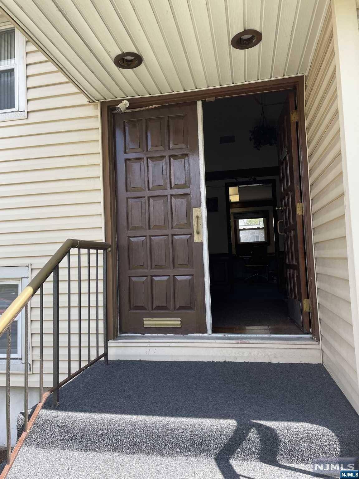 Clifton, NJ 07013,937 Clifton AVE