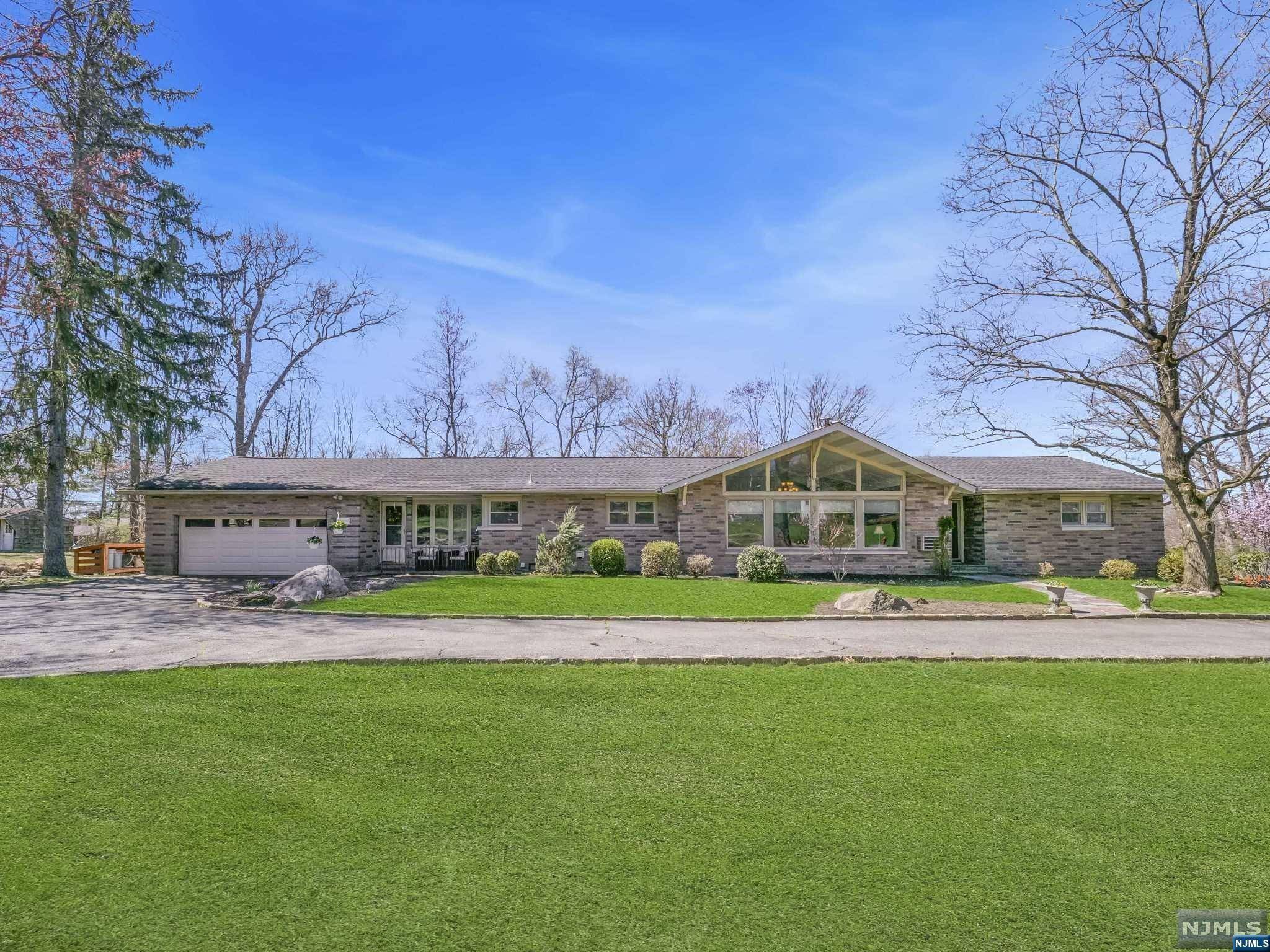 Montville Township, NJ 07058,63 Woodmont RD