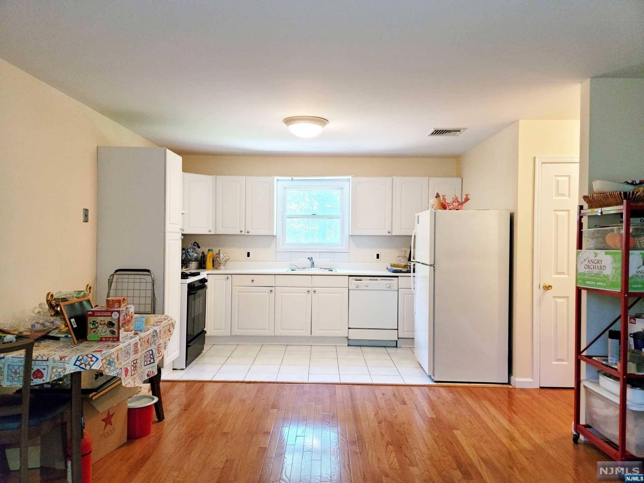 Rockleigh, NJ 07647,12 Paris AVE