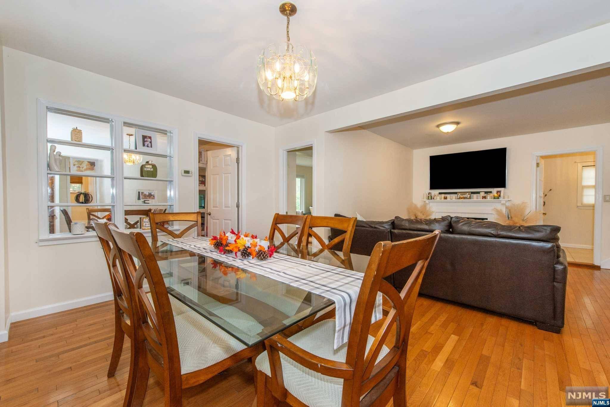 Montville Township, NJ 07082,6 Church LN