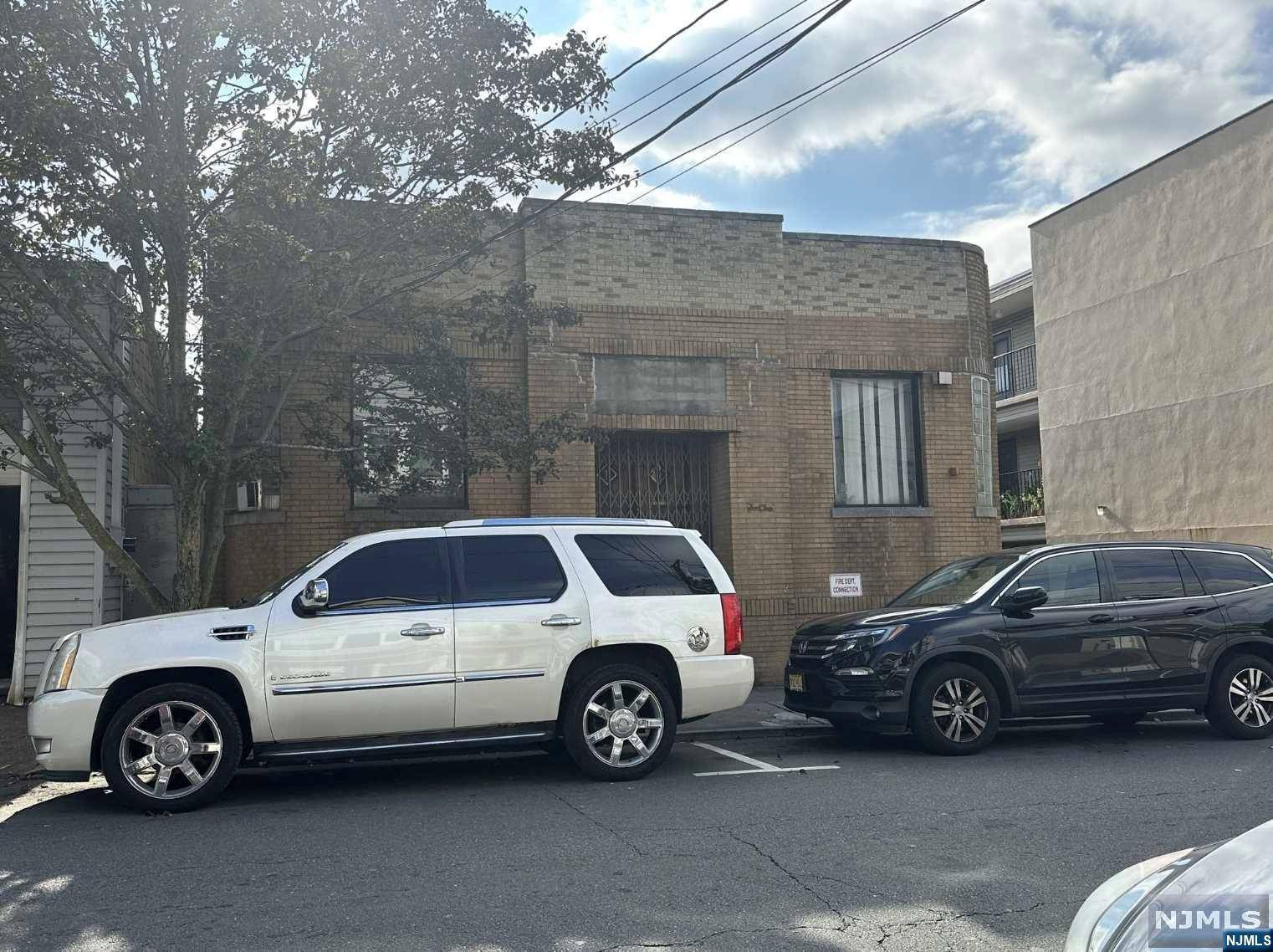 Guttenberg, NJ 07093,109 71st ST