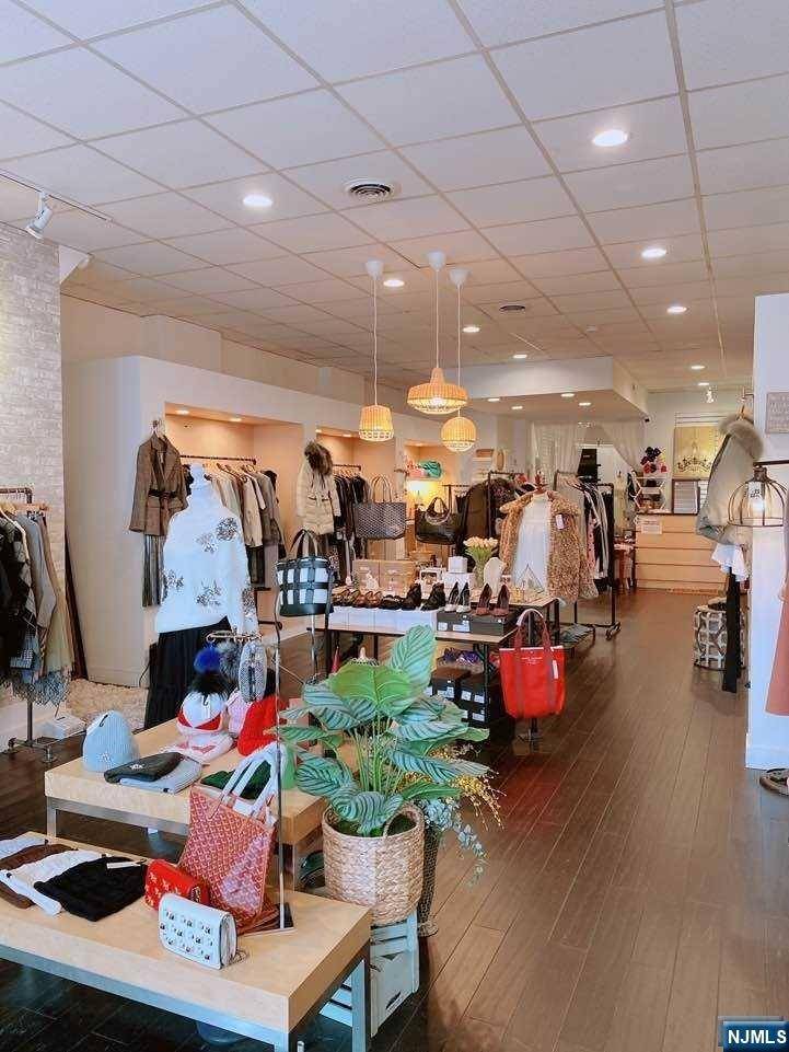 Cliffside Park, NJ 07010,739 Anderson AVE