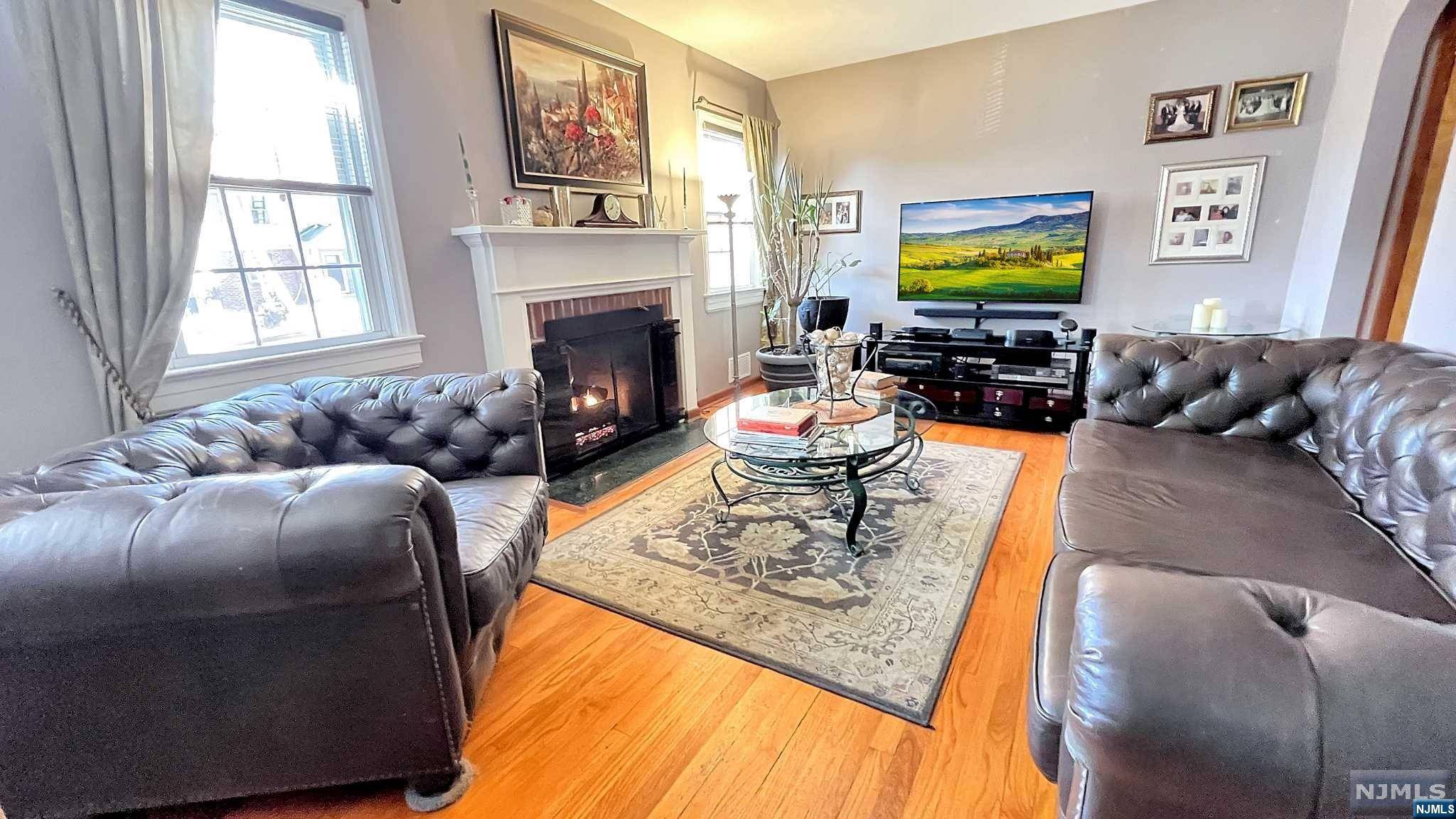 Saddle Brook, NJ 07663,584 Beech AVE