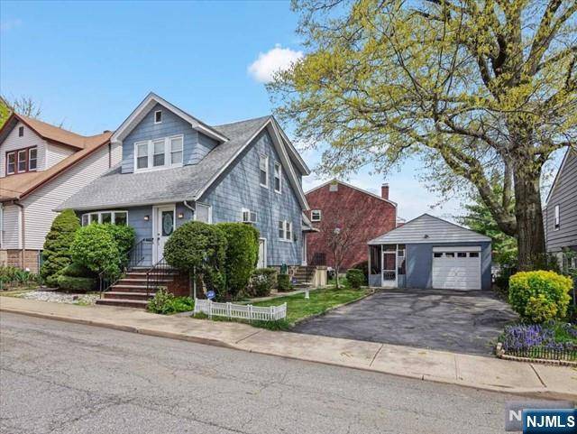 Edgewater, NJ 07020,25 Garden PL