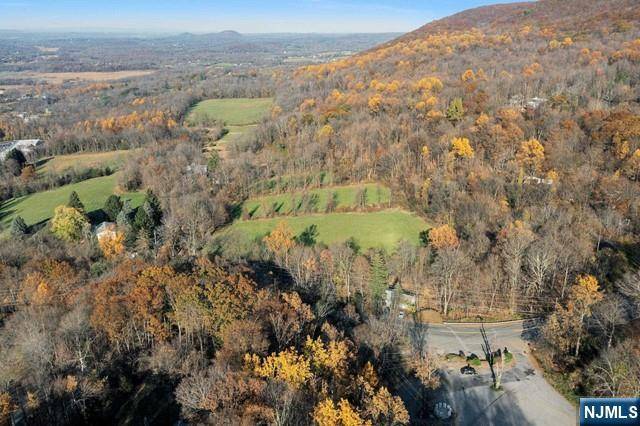 Vernon, NJ 07462,12 Breakneck RD