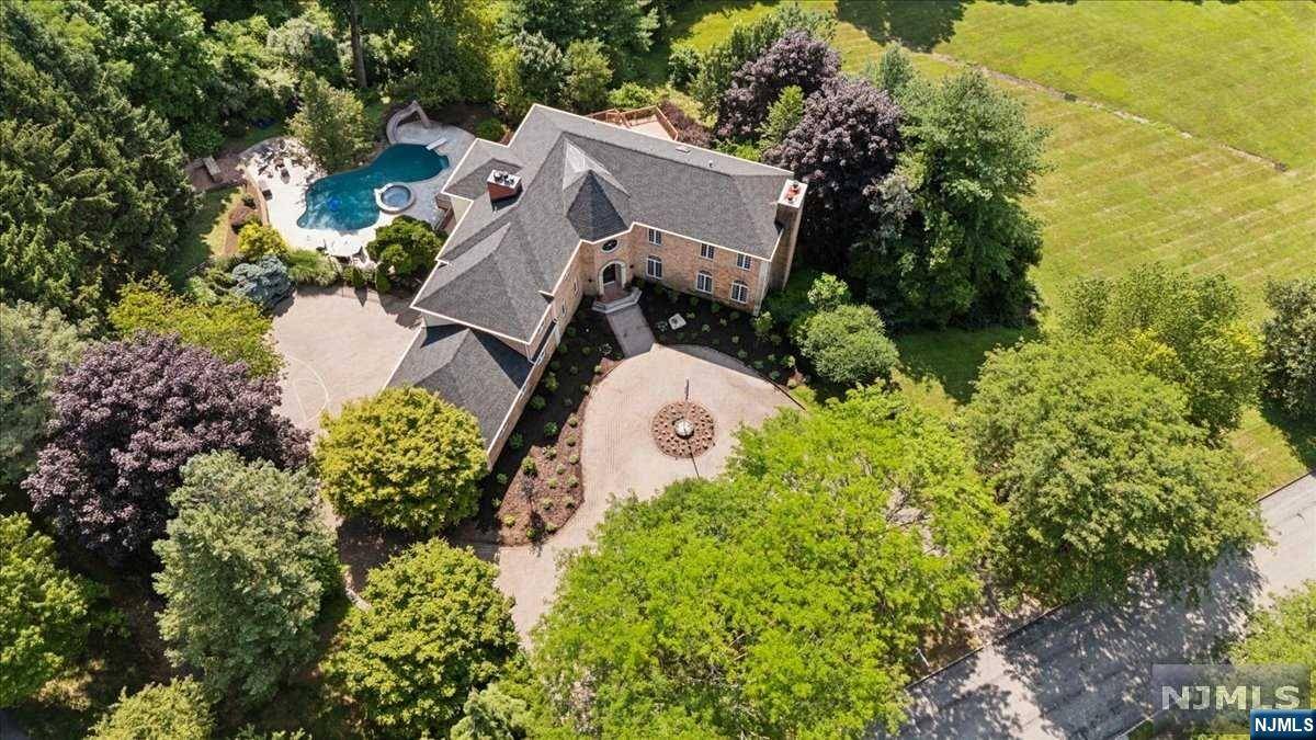 Mendham Township, NJ 07960,5 Abbington WAY