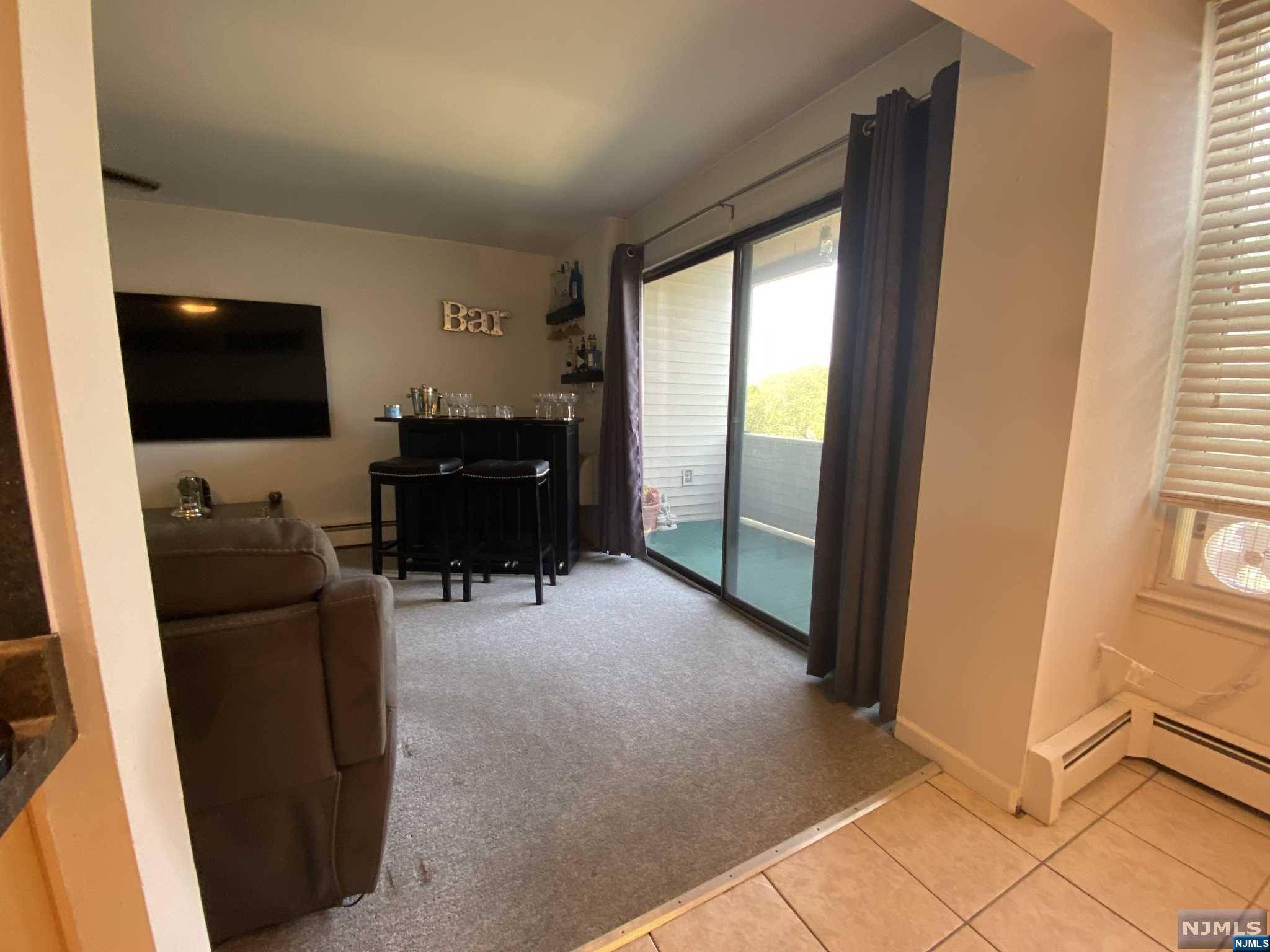 Nutley, NJ 07110,1 River RD #15J