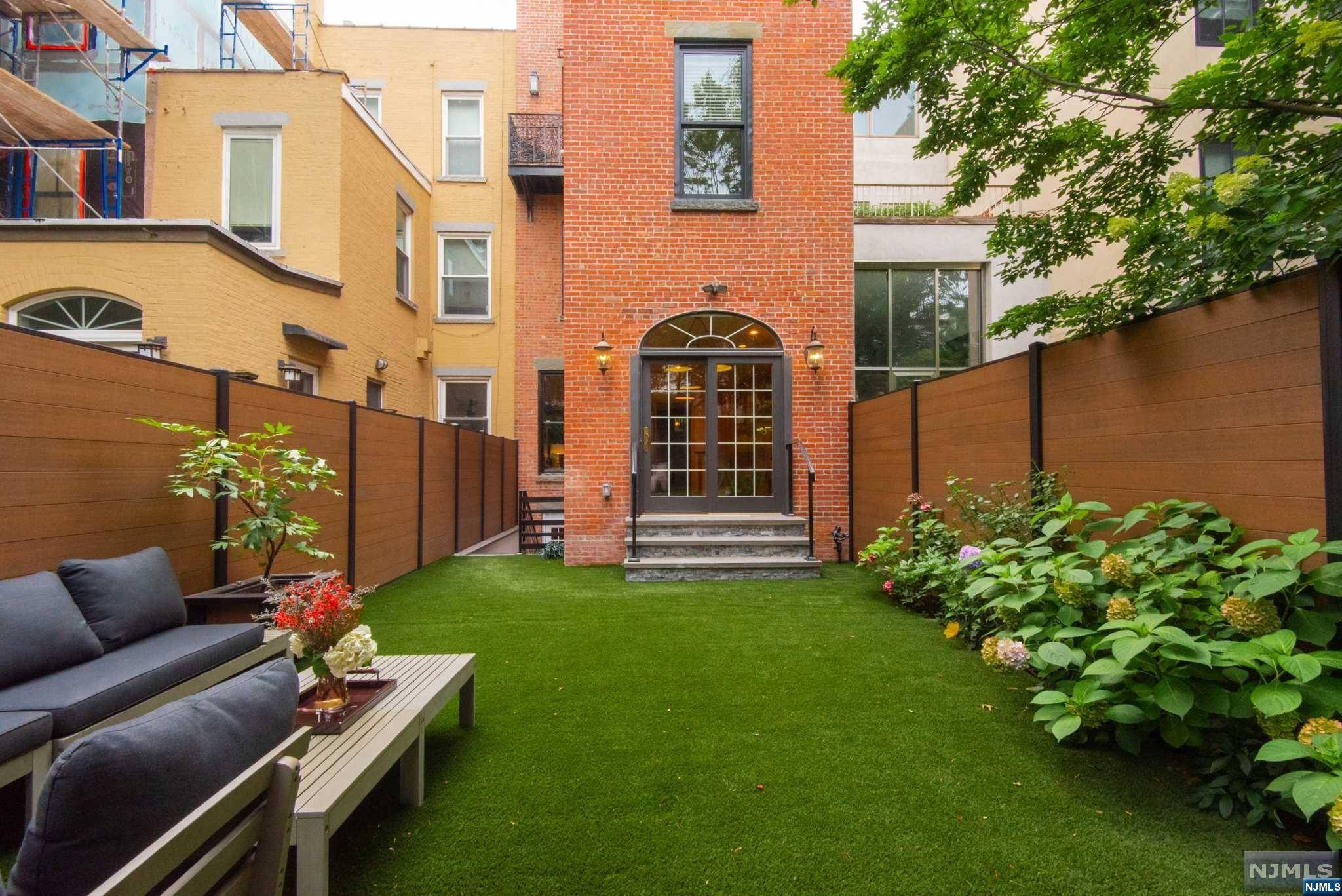 Hoboken, NJ 07030,1225 Garden ST