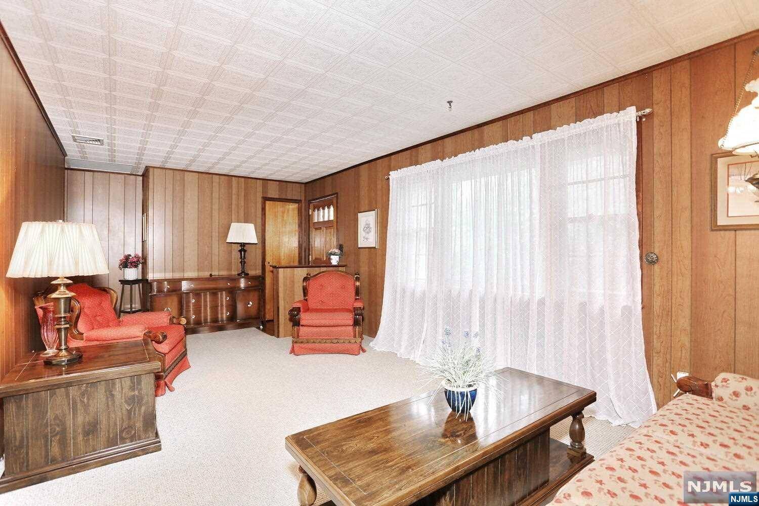 Twp Of Washington, NJ 07676,660 Mariann PL