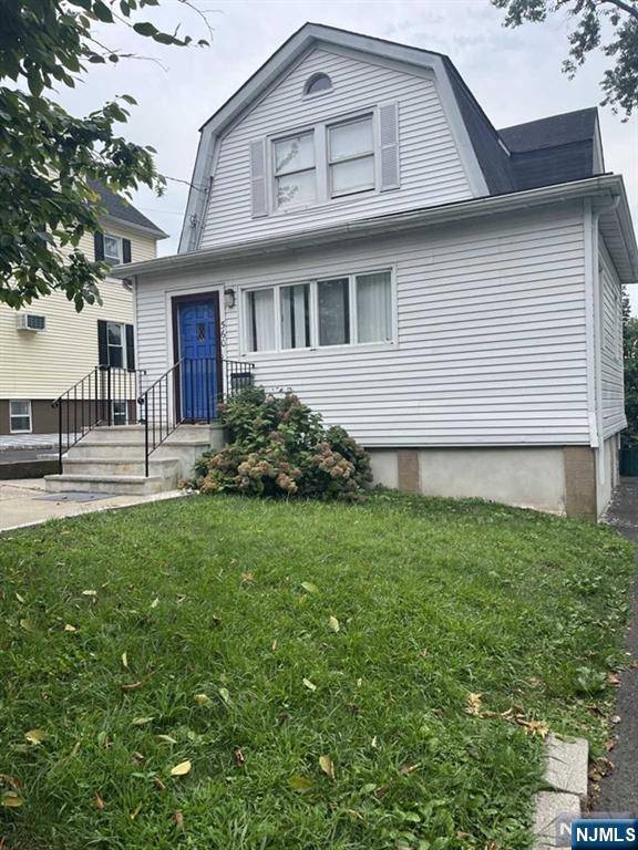 Teaneck, NJ 07666,560 Hillcrest ST