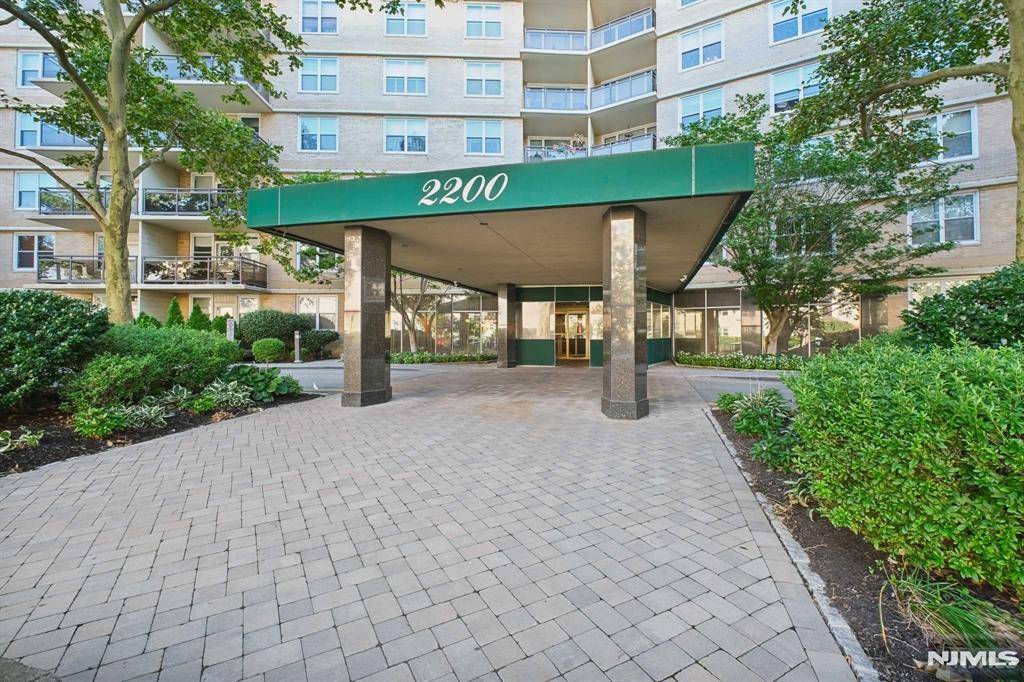 Fort Lee, NJ 07024,2200 N Central RD #10 D