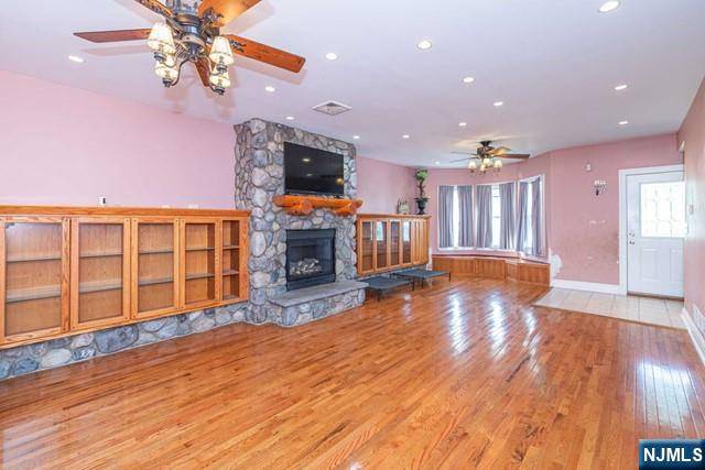 Pompton Lakes, NJ 07442,214 Lakeside AVE