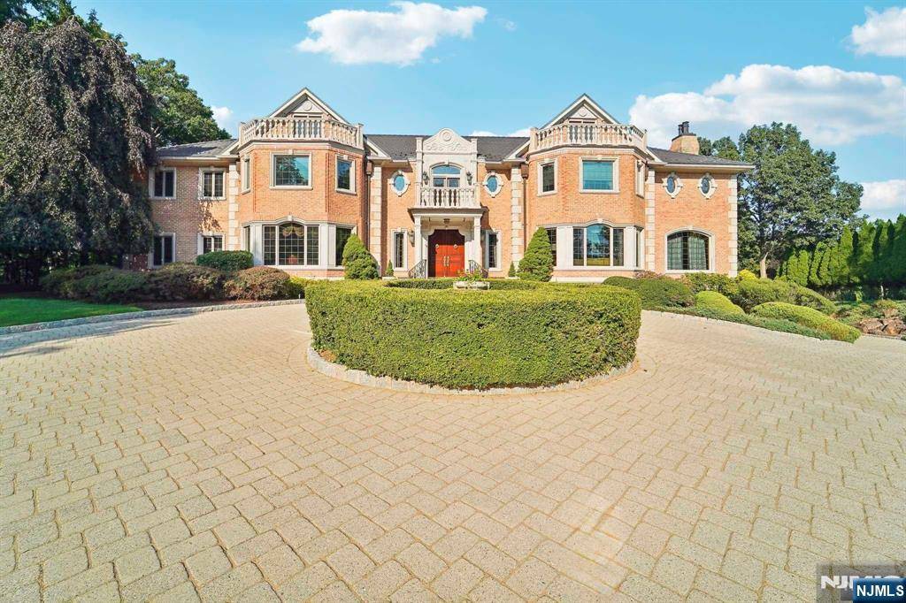 Franklin Lakes, NJ 07417,6 Shinnecock TRL