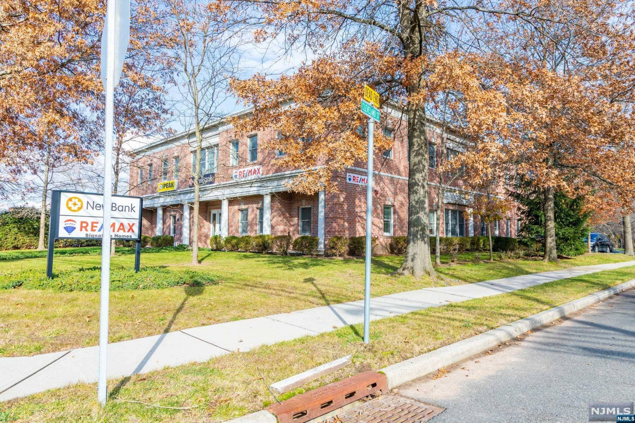 Closter, NJ 07624,189 Homans AVE #2B