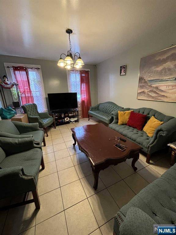 Paterson, NJ 07501,498 Summer ST
