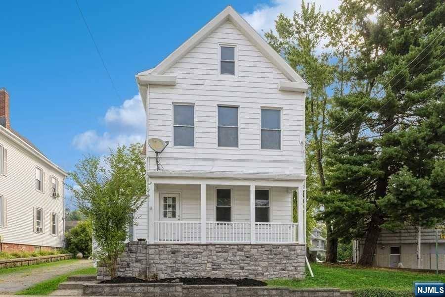 Midland Park, NJ 07432,146 Godwin AVE