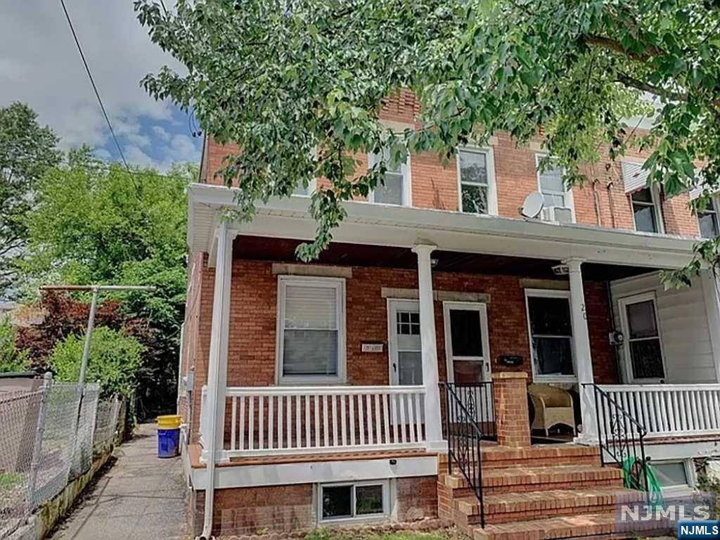 Trenton, NJ 08638,18 Michigan AVE