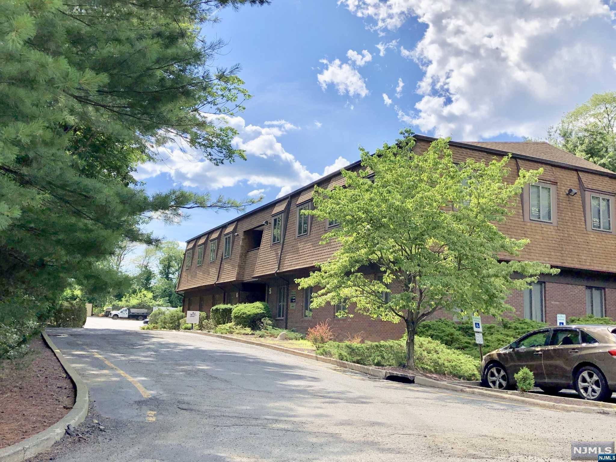 Old Tappan, NJ 07675,180 Old Tappan RD #Bldg 5 Fl2