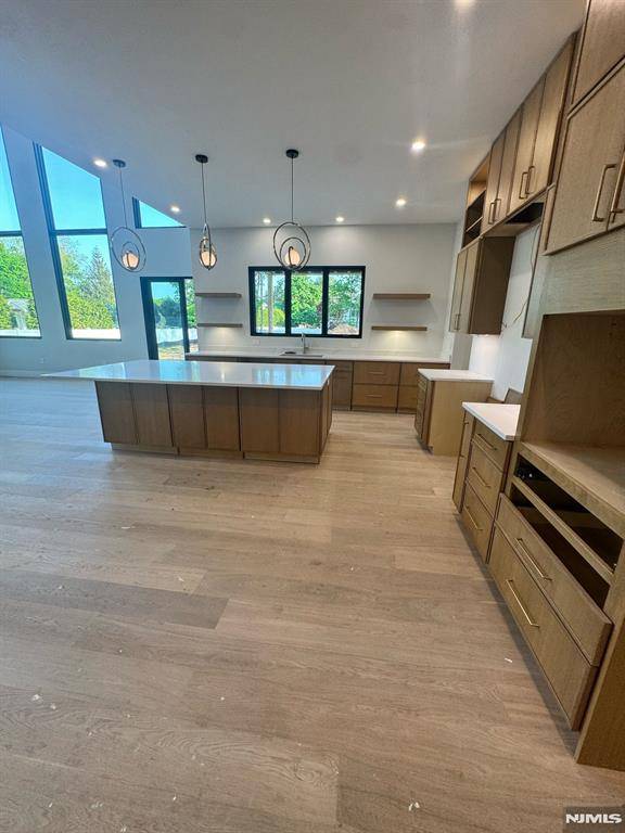 Old Tappan, NJ 07675,143 Fernwood DR