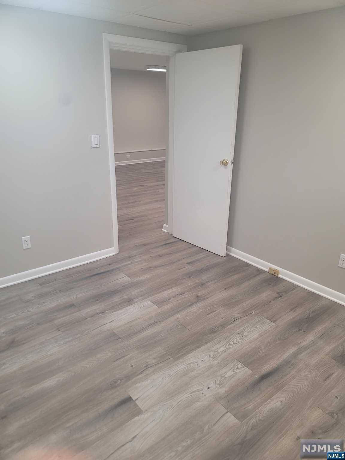 Westwood, NJ 07675,333 Fairview AVE #Lower Level