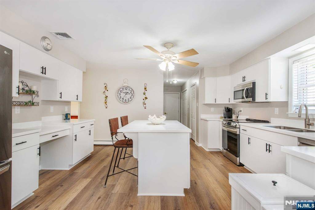 Par-troy Hills Twp., NJ 07950,1081 Littleton RD