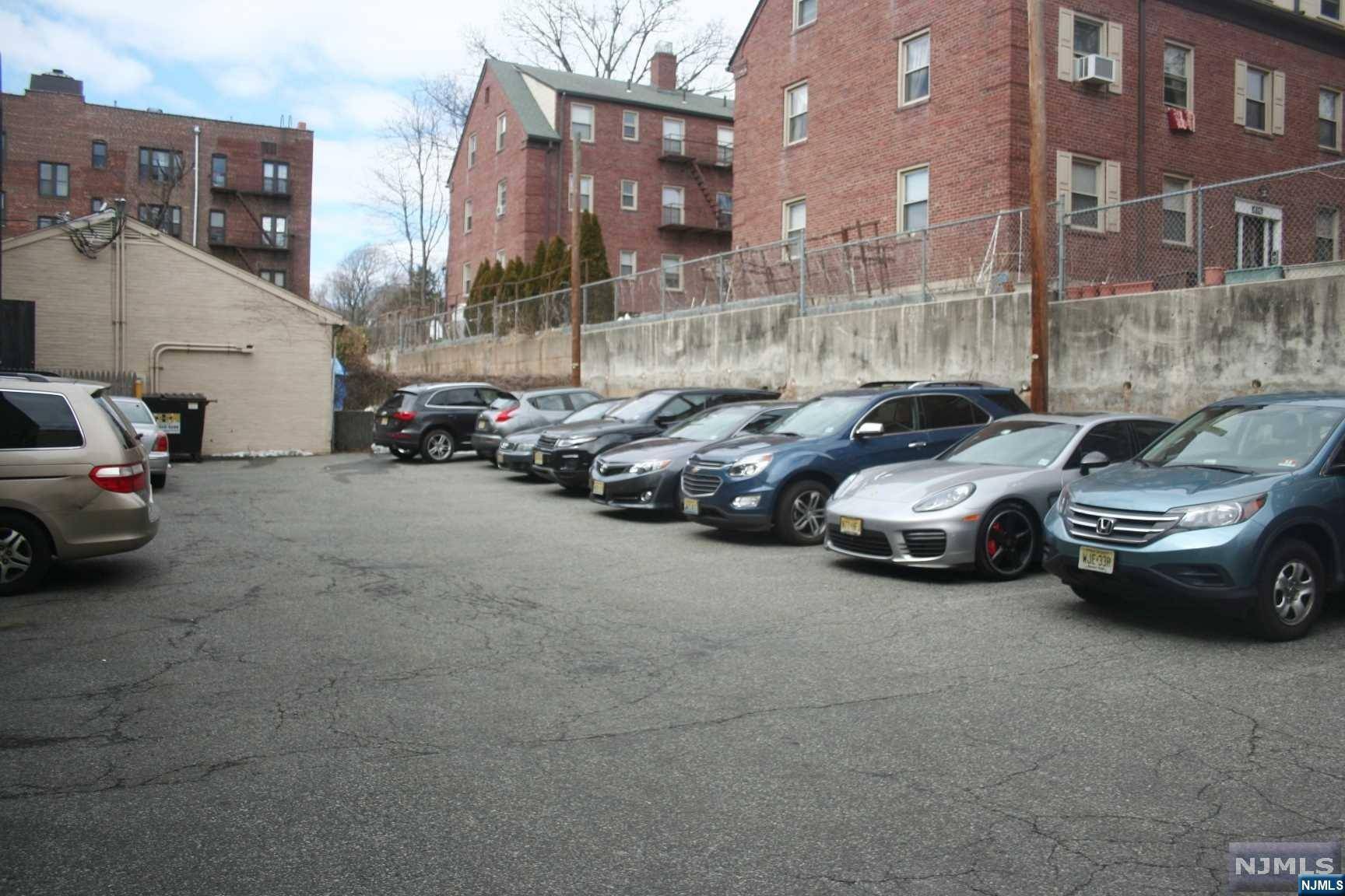 Teaneck, NJ 07666,101 Cedar LN #Suite 304