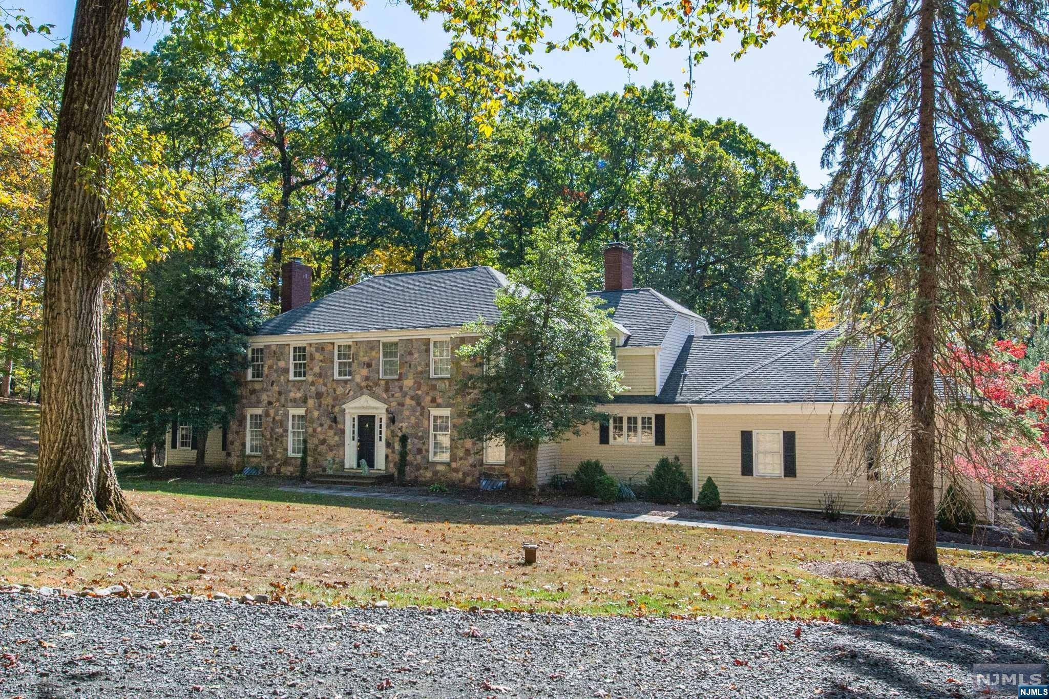 Bernardsville, NJ 07924,51 Boulderwood DR