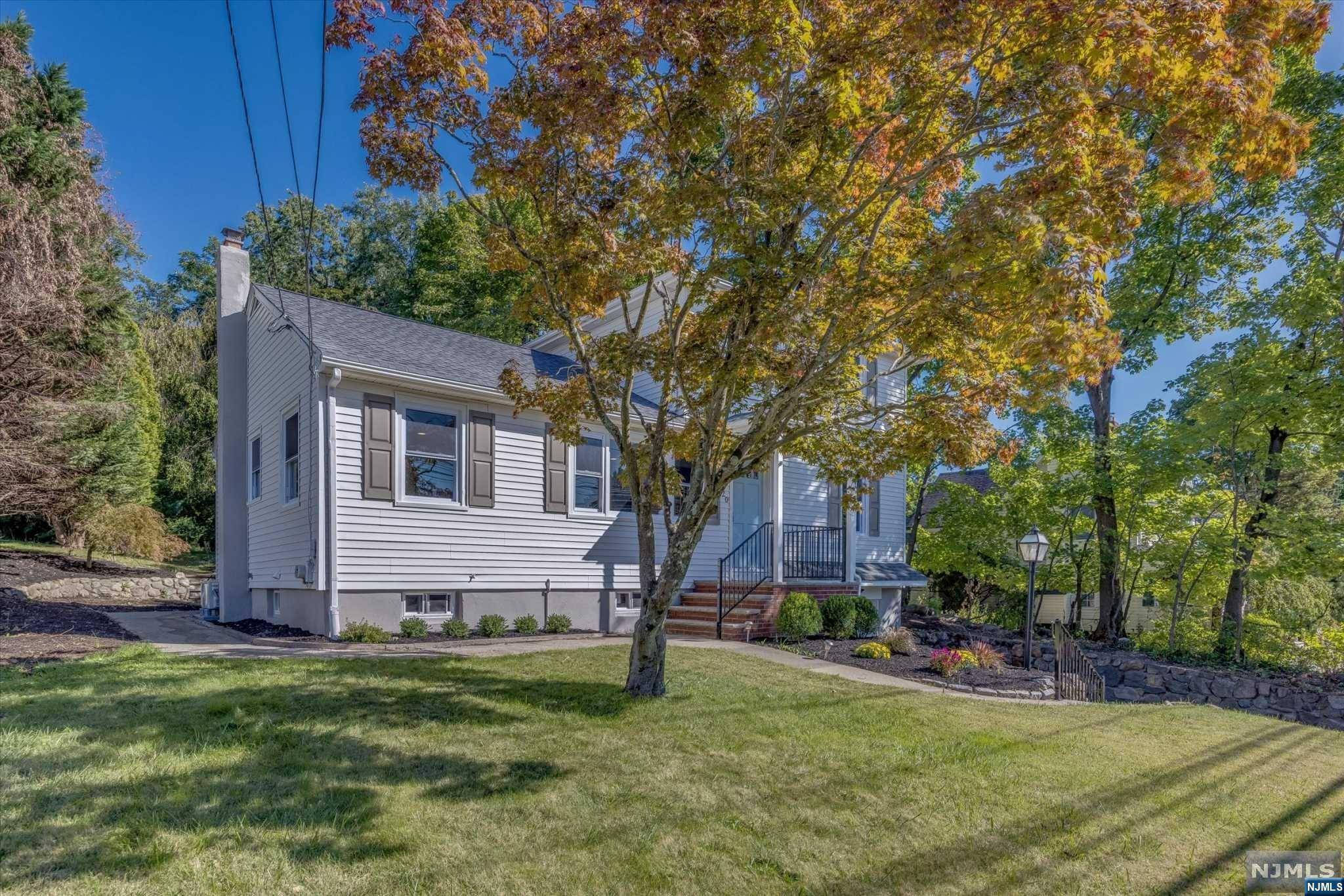 Midland Park, NJ 07432,120 Prospect ST