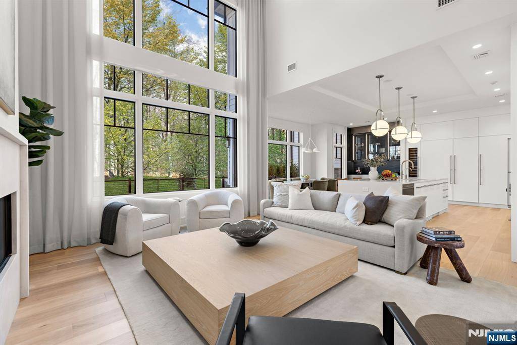 Demarest, NJ 07627,22 Stone Bridge CT