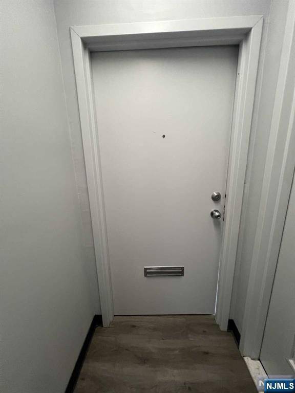 Emerson, NJ 07630,24 W Emerson PLZ #2nd Floor - Mid