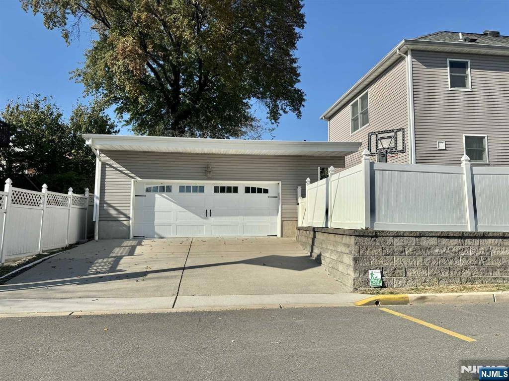 Secaucus, NJ 07094,306 Lincoln AVE
