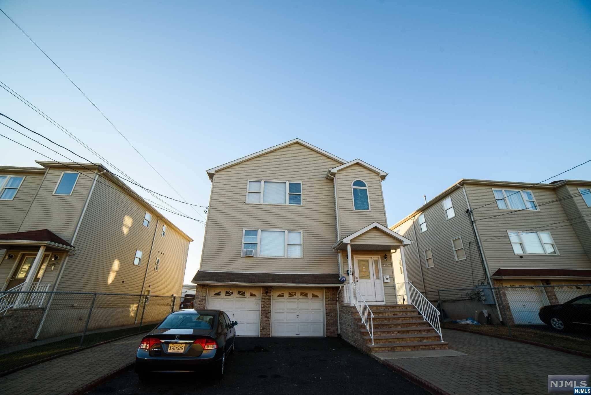 Paterson, NJ 07524,266-268 E 17th ST