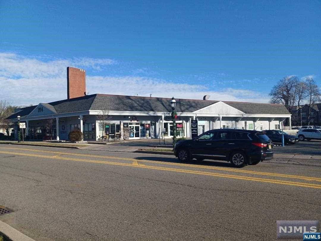 River Vale, NJ 07675,184 Rivervale RD #5