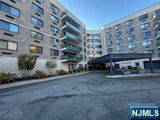 South Orange Village, NJ 07079,609 W South Orange