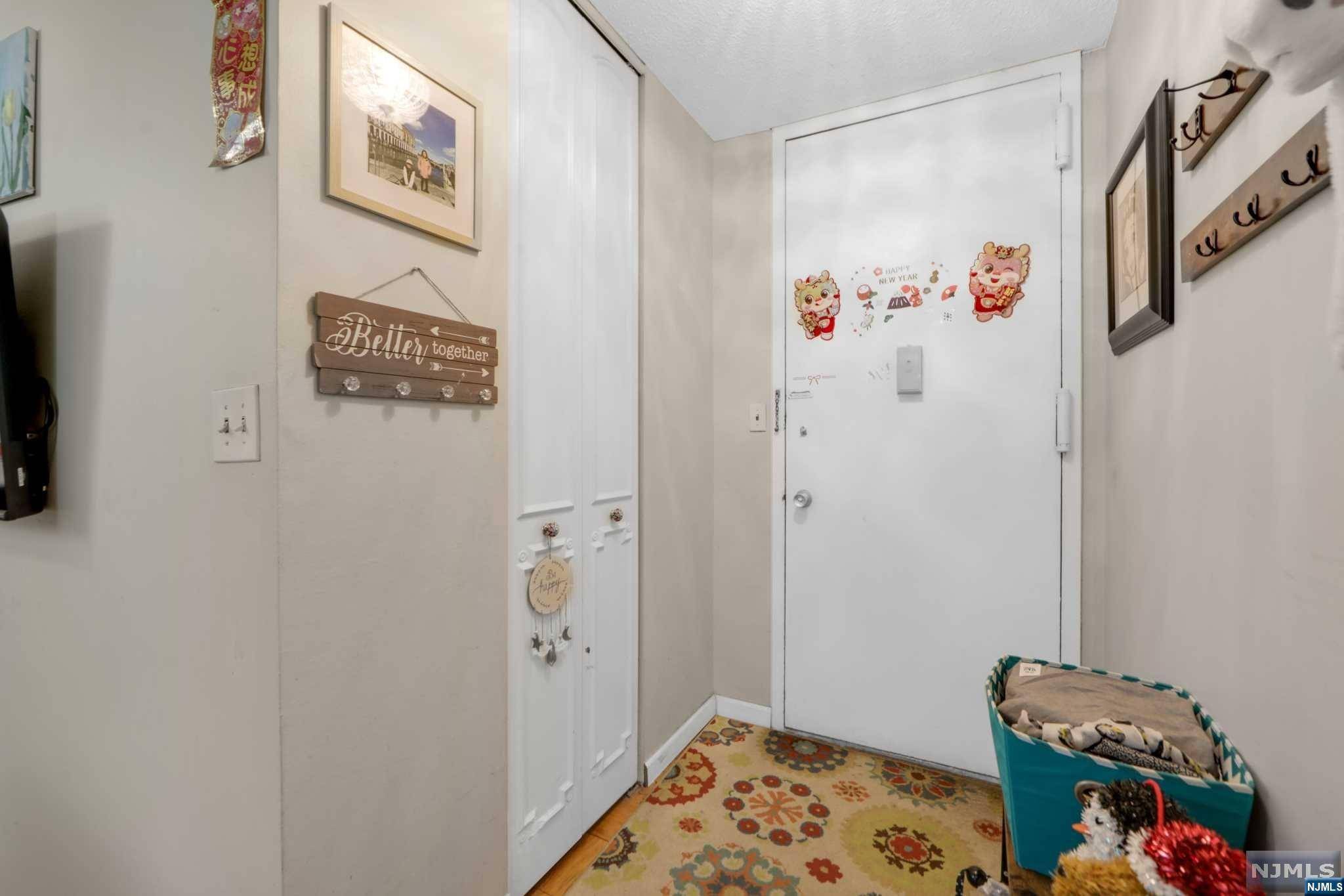 Fort Lee, NJ 07024,555 North AVE #23C
