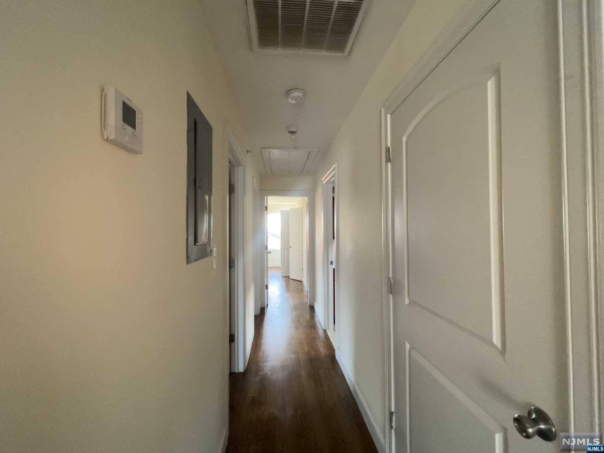 Elizabeth, NJ 07206,327 S Park ST