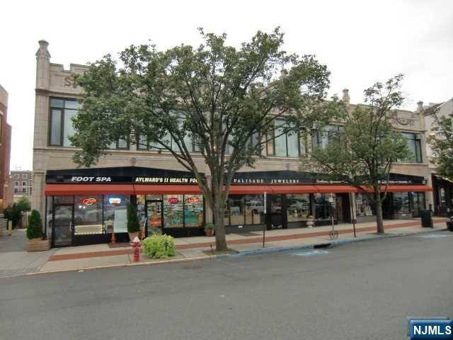 Englewood, NJ 07631,20 N Van Brunt ST ##7