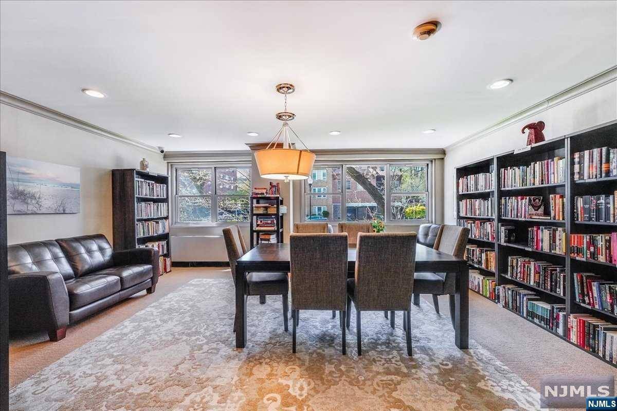 West New York, NJ 07093,6600 Boulevard East #16B