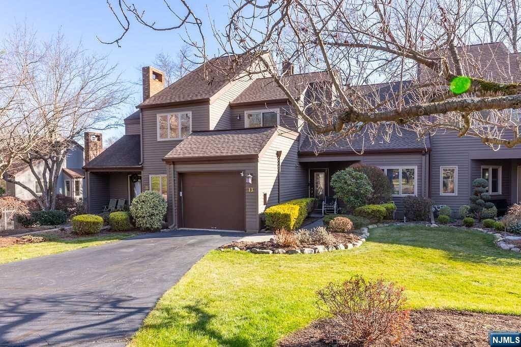 Mahwah, NJ 07430,13 S Bayard LN