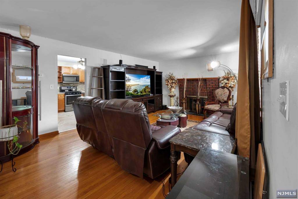 Rahway, NJ 07065,1391 Franklin ST